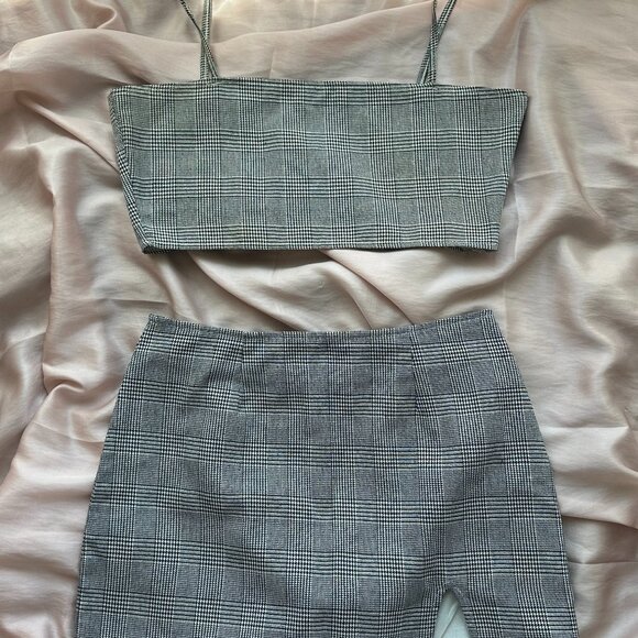 2 Piece Set Gray Plaid Crop Top & Mini Skirt | Size S - Picture 1 of 2